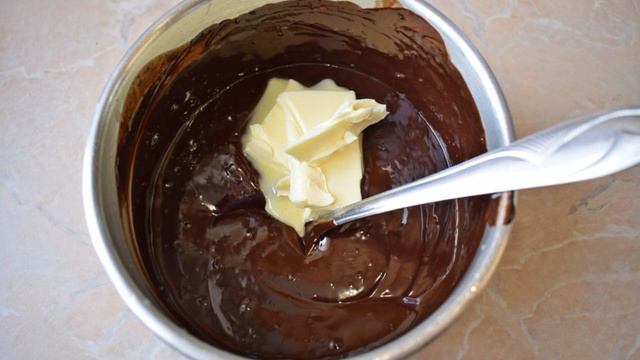Глазурь для торта из шоколада и сливок