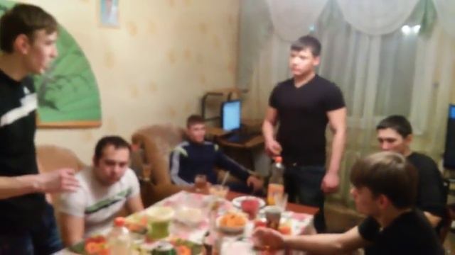 Родному зачитал, на 18-ти летие... смотреть онлайн