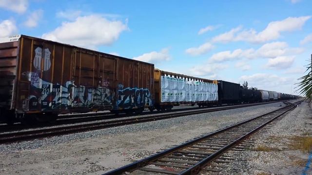 FEC Train 109 #1977 w/ LNG Consist смотреть онлайн