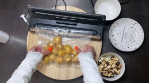 Как перестать все вакуумировать? Обзор на вакууматор Kitfort KT-1527