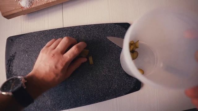 Сэндвич с курицей в горчично медовом соусе