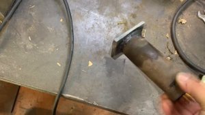 Оснастка на токарный станок ТВ-16 и моя первая деталь.