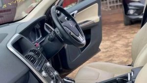 VOLVO V60 COUNTRY