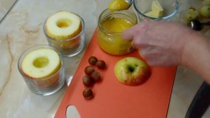 Яблоки печеные в микроволновке (Apples baked in the microwave)