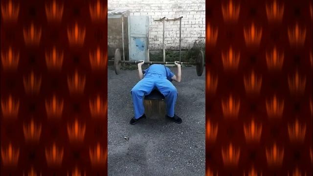 ?? Я КАЧАЮСЬ САМОДЕЛЬНОЙ ШТАНГОЙ #2 смотреть онлайн