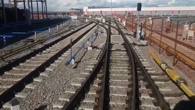 Из кабины машиниста поезда "Москва 2019". Заезд в электродепо " Руднево" смотреть онлайн