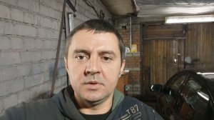 Замена поддона Фольксваген Поло седан 1.6 бензин 2014г. Replacing the pallet Volkswagen Polo sedan.