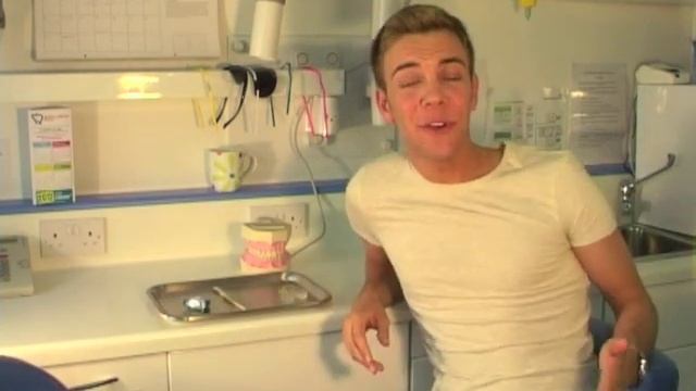 The Adam Gibbs Show - Episode 3 - Teeth Whitening смотреть онлайн