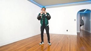 How to Crip Walk like Snoop Dogg at SUPERBOWL 2022