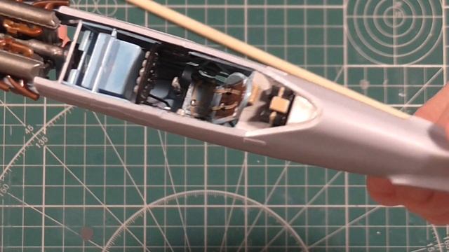 МИГ-3 от ARK Models, начало сборки смотреть онлайн