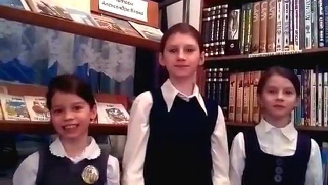 «#страначитающая»  Сестрички Медюхо читают произведение Александра Блока 