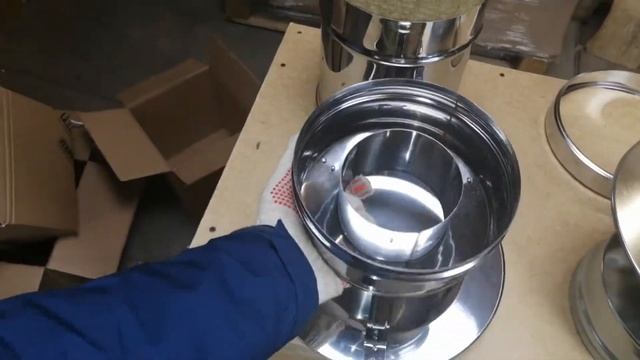 Оголовки Феррум на сэндвич дымоход.