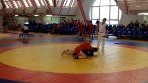 Защита от удара ногой сбоку в туловище