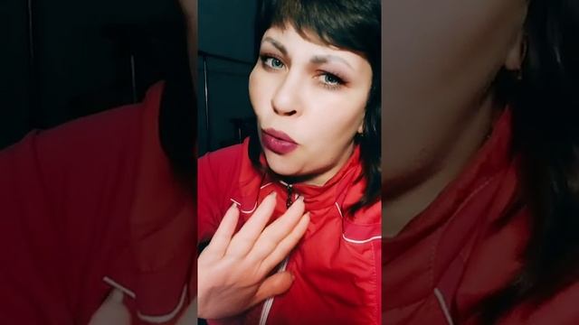 Анекдот стоит парень на дороге голосует смотреть онлайн