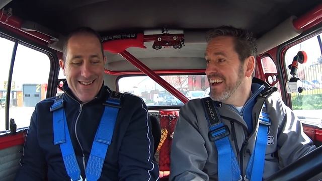 Driving a Paddy Hopkirk Mini Cooper S Rally Car - Mini Perfection ! смотреть онлайн