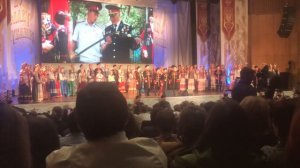 Поют дети Мы с тобой казаки.