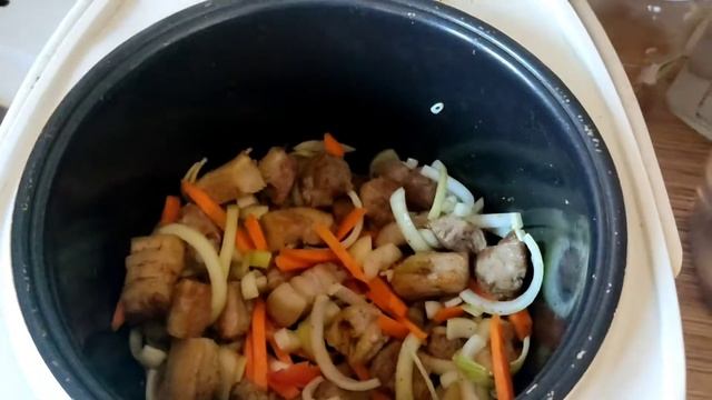 Тушеная капусточка с грудинкой! Вкусная капуста! Бигос! #поваротбога
