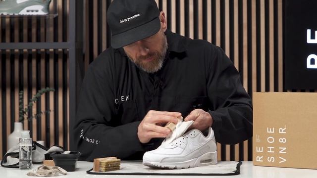 How To Clean All-White Nike Air Max 90 With Reshoevn8r смотреть онлайн
