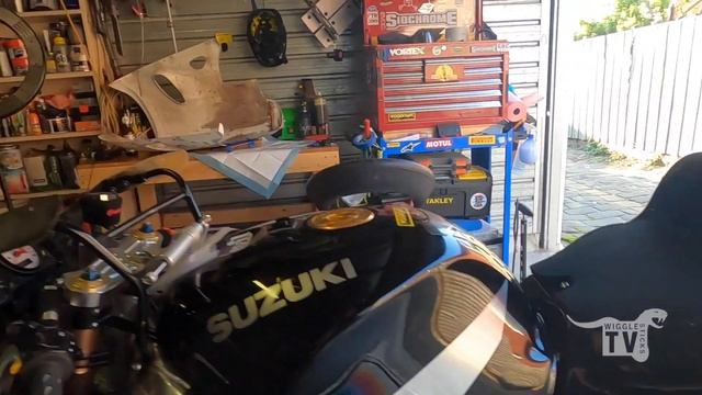 1996 #GSXR 750 #SRAD Track Bike EP 52: Suzuka Track fairing. #retrosuperbike #nitron #trackbike смотреть онлайн