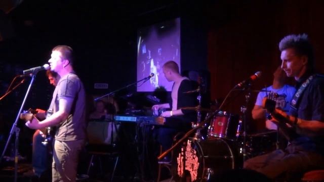 Группа Пилот - концерт в клубе 16 ТОНН 28.05.2011 смотреть онлайн