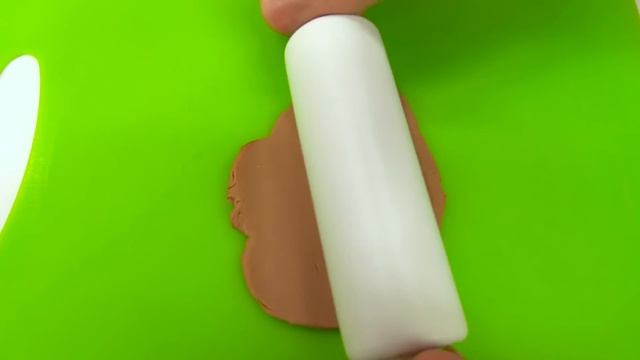 Игрушки из мультиков. Что Ам Ням приготовил куклам ЛоЛ в кафе? смотреть онлайн