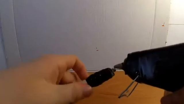 DIY.гибкий штатив за 3 минуты. смотреть онлайн