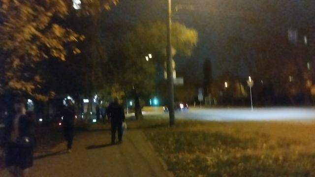 Прогулка по Москве: Иду в сторону метро Сходненская.