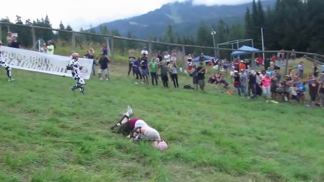 Упала! Должно быть это больно. Women Fails. смотреть онлайн