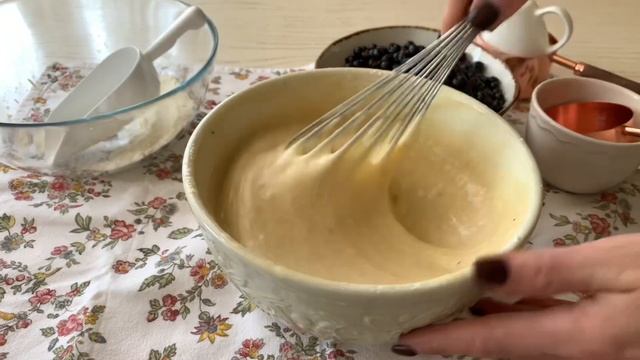 Простой и быстрый летний ягодный пирог
