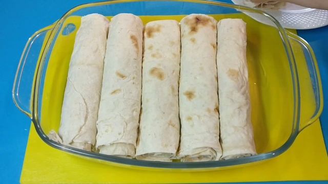 Вкусняшка из тонкого лаваша за считанные минуты! Ленивые блюдо в духовке на завтрак, обед или ужин