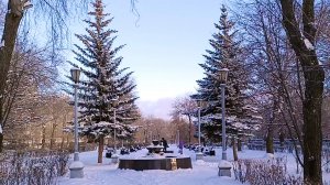 Магнитогорск, прогулка в Ленинском районе, сквер Металлургов в снегу (20.11.2022)