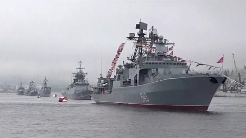 Во Владивостоке генеральная репетиция парада в честь Дня ВМФ