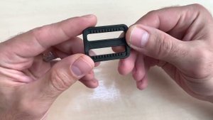 20мм Пряжка регулировочная двухщелевая YR3014, черный