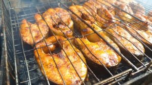ВКУСНЕЙШАЯ ФОРЕЛЬ НА МАНГАЛЕ / БЫСТРО ПРИГОТОВИЛИ РЫБУ #форель #форельнамангале #быстрыерецепты