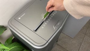 Уничтожитель бумаг с автоподатчиком ГЕЛЕОС АП 23-5. Шредер для бумаг.