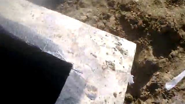 Дом из Газобетона день 09 Обработка фундамента битумной мастикой. смотреть онлайн