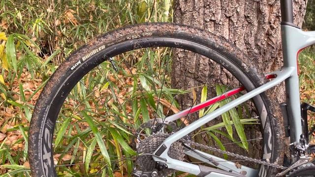 Maxxis Rambler 700x40c con más de 4,500km смотреть онлайн