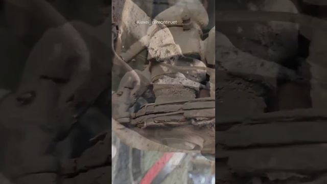 замена тормозных колодок Citroen #auto #automobile #автолайфхаки #ремонтавто #mechanic #ремонтакпп