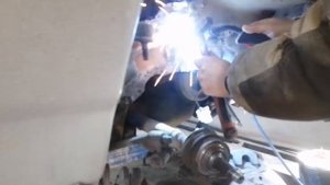 Кузовной ремонт сварка переднего стакана Ваз2110.