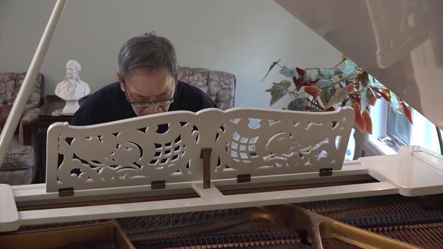 《曲中鳴奏》《榮耀是主聖名》Glorious is Thy Name（粵語） смотреть онлайн