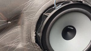 Mercedes W211 front  Speaker upgrade hertz uno k165