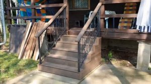 Уличная лестница серии "ЛЮКС" с коваными перилами