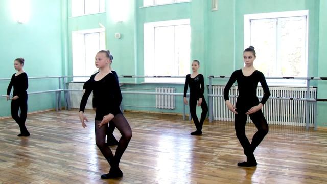 Открытый урок по классическому танцу группа 