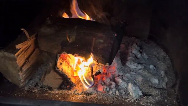 Горение дров.4k video смотреть онлайн