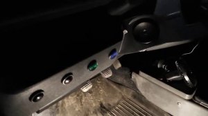 Новая ручка капота на Таврии.