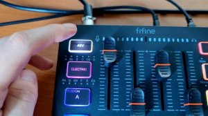 Обзор звукового микшера Fifine AmpliGame SC3 и микрофон AmpliGame AM8 для стримеров и блогеров