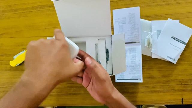 Unboxing Hikvision 4 MP Indoor WDR EXIR Fixed Cube Network Camera DS-2CD2443G0-I(W) смотреть онлайн