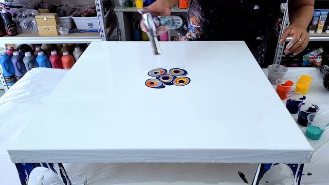 Gorgeous Blown Flower - Paint and Water Only - Acrylic Pouring - Abstract Art смотреть онлайн