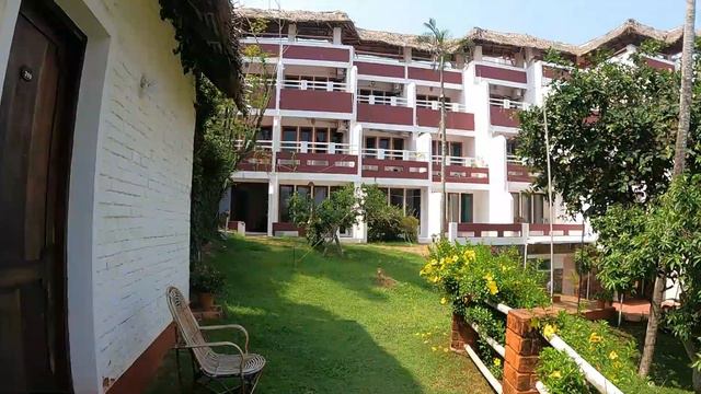 Kovalam Tour Part-1//Soma Palmshore Beach Resort//কোভালামের rocky Beach// // Bengali Vlog// Vlog-8 смотреть онлайн