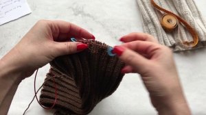 Шапка резинкой 3 Х 3 с отворотом и модной макушкой ! Подробный мастер класс.